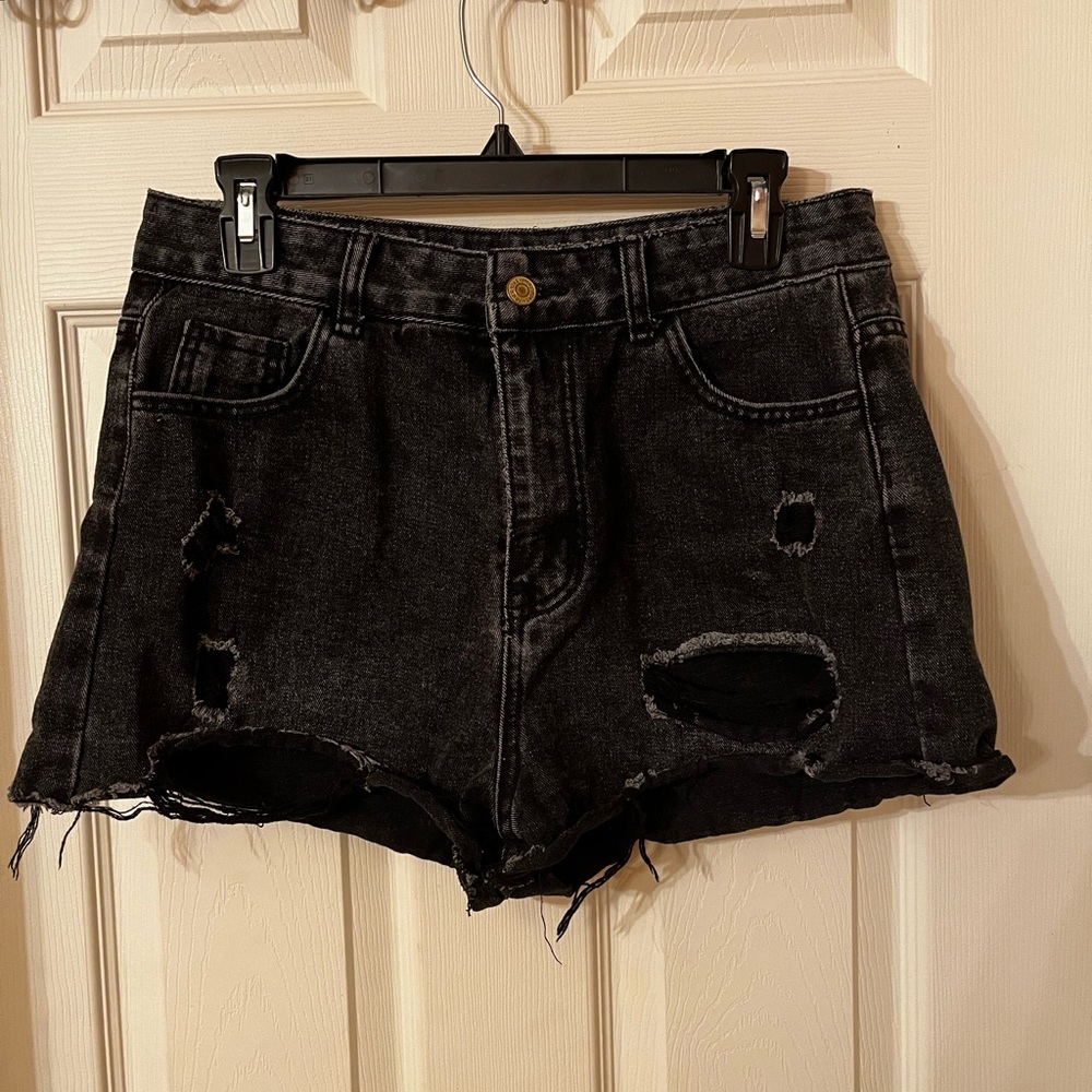 Women’s Ripped & Frayed Black Denim Jean Shorts